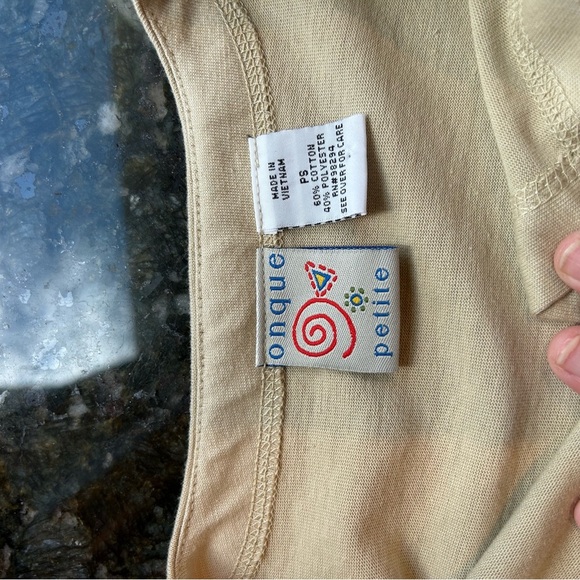 Onque giraffe cardigan. Like new condition. Embroidered, beaded. Miss Frizzle! - Picture 7 of 10